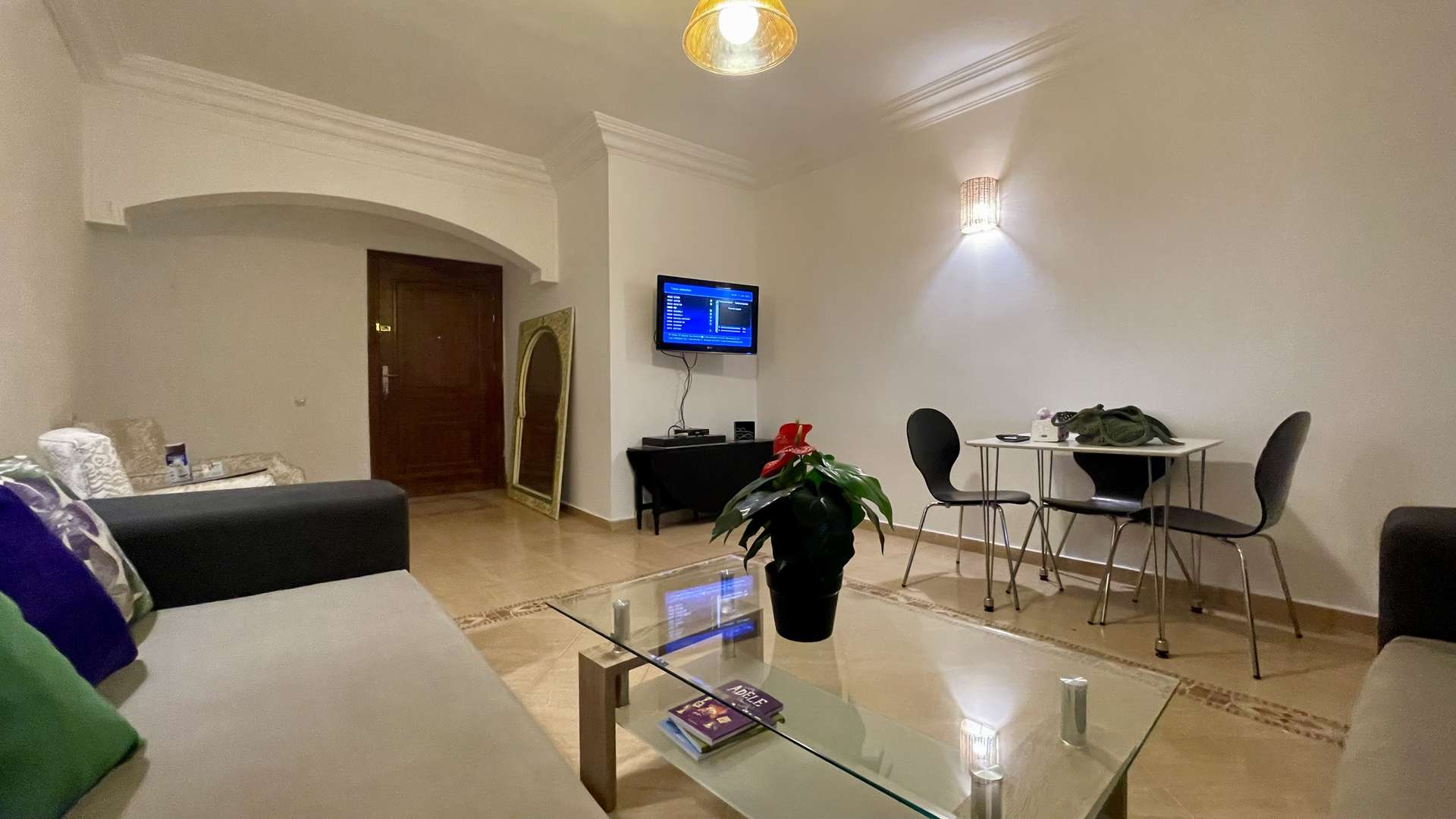 Location longue durée ,Appartement,Magnifique Appartement Meublé  2ch salon 80M2 refait à neuf à Hay Al Izdihar,Marrakech,Hay Izdihar