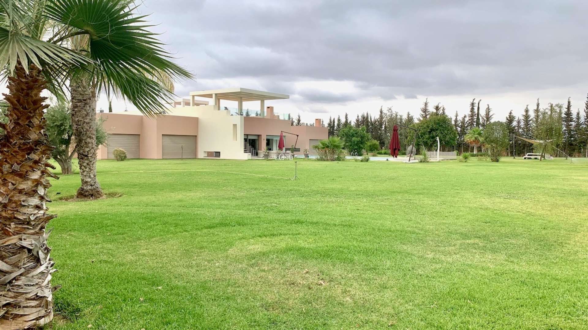 Location de vacances,Villa,Superbe Propriété Privée d'1 Hectare de jardin à 20 min. du centre de Marrakech,Marrakech,Route de l'Ourika