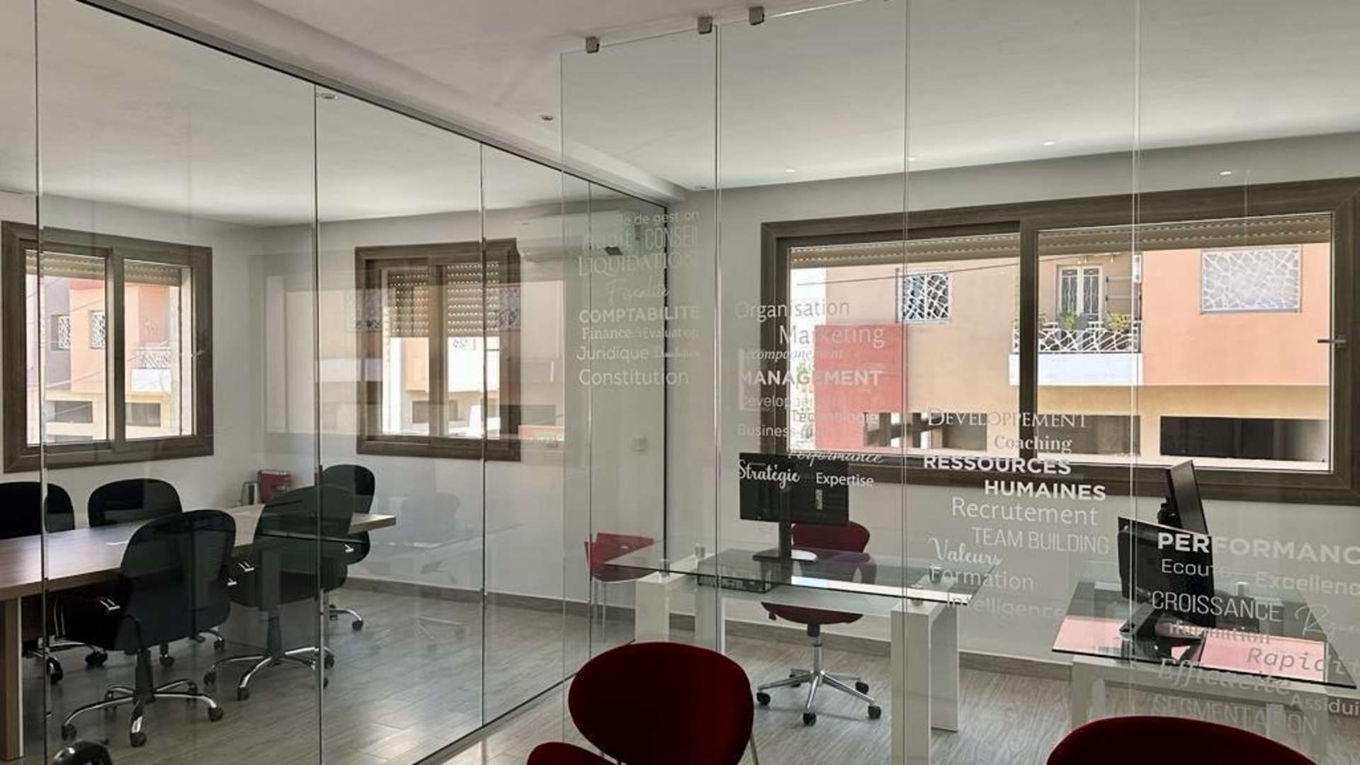 Location longue durée ,Bureaux & Commerces,Bureau 80M2 Idéalement pour dentiste ou cabinet médical,Marrakech,Targa