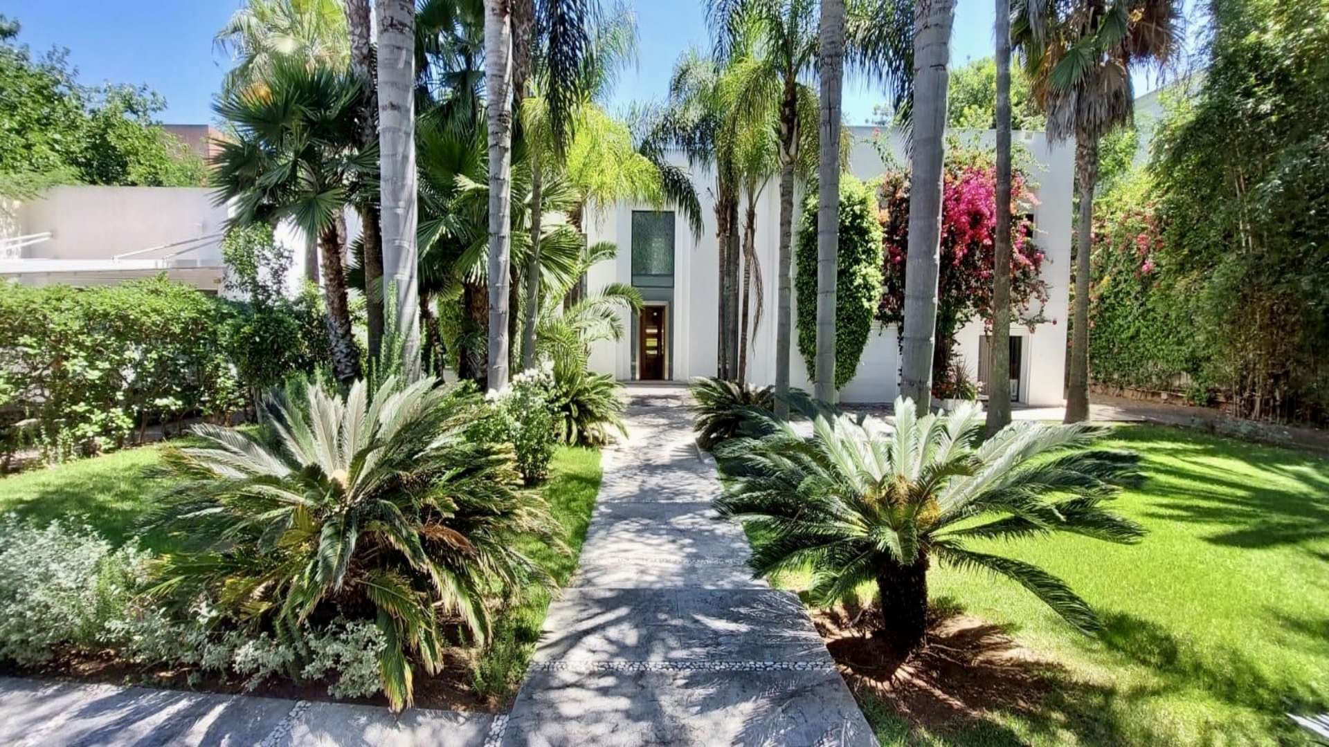 Vente,Villa,**Magnifique Villa à Vendre - Opportunité Unique à Fort Potentiel de Développement**,Casablanca,Californie