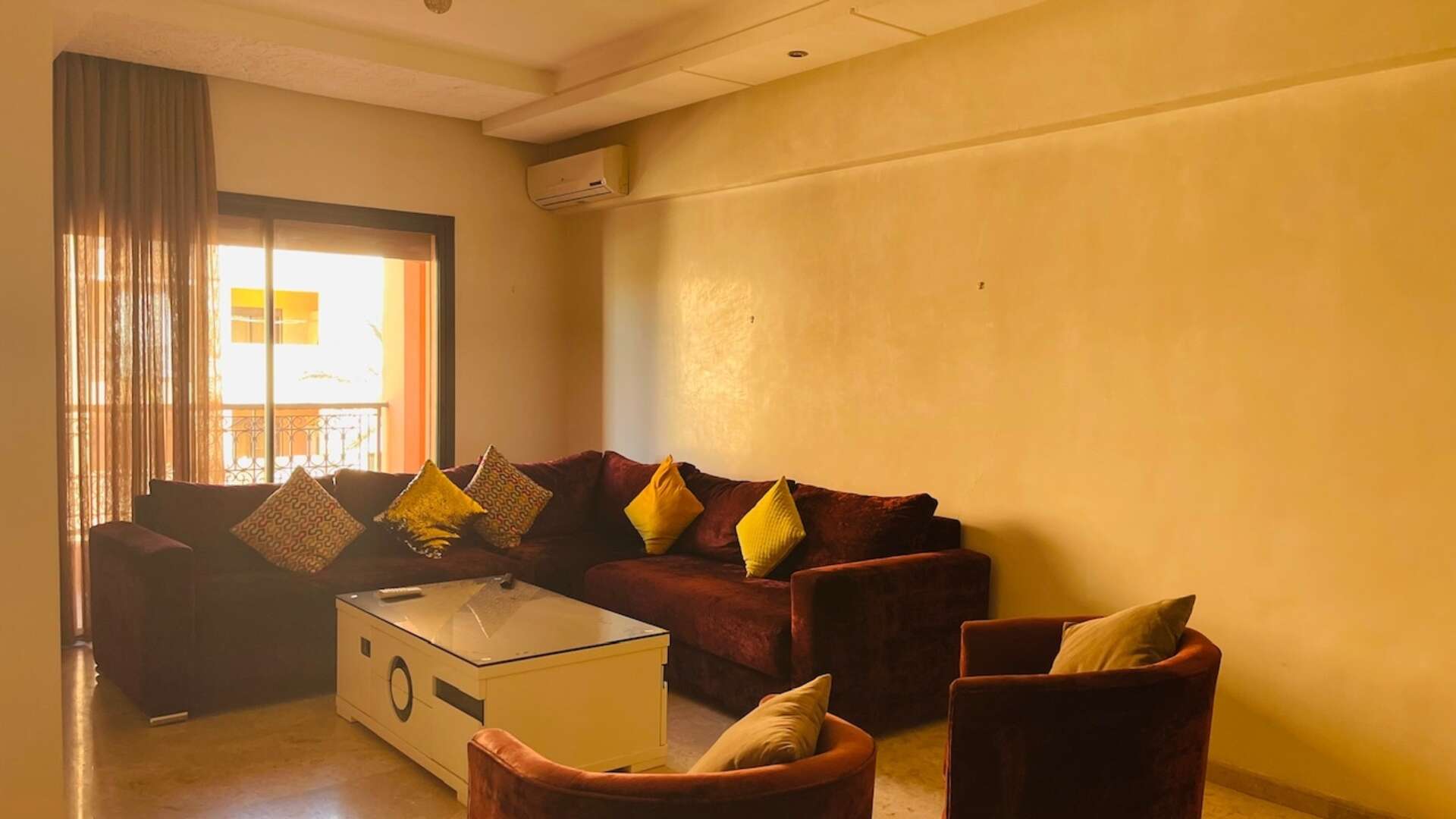 Location longue durée ,Appartement,À LOUER – Studio de Standing en Plein Centre de Marrakech,Marrakech,Guéliz