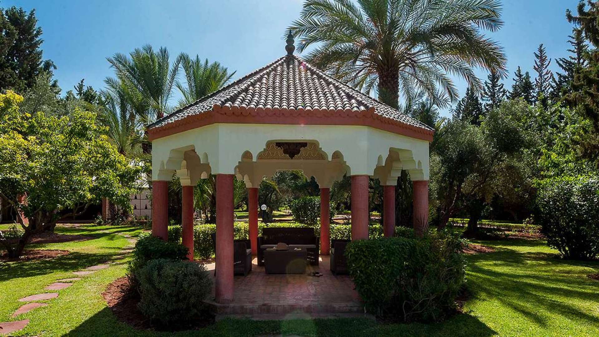 Location de vacances,Villa,Propriété de 18 chambres sur 1 hectare de jardin dans la Palmeraie,Marrakech,Palmeraie