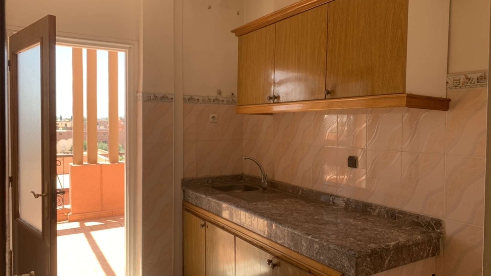 Location longue durée ,Bureaux & Commerces,Bureau de 95 m2 avec grande terrasse et vue dégagée,Marrakech,Daoudiat