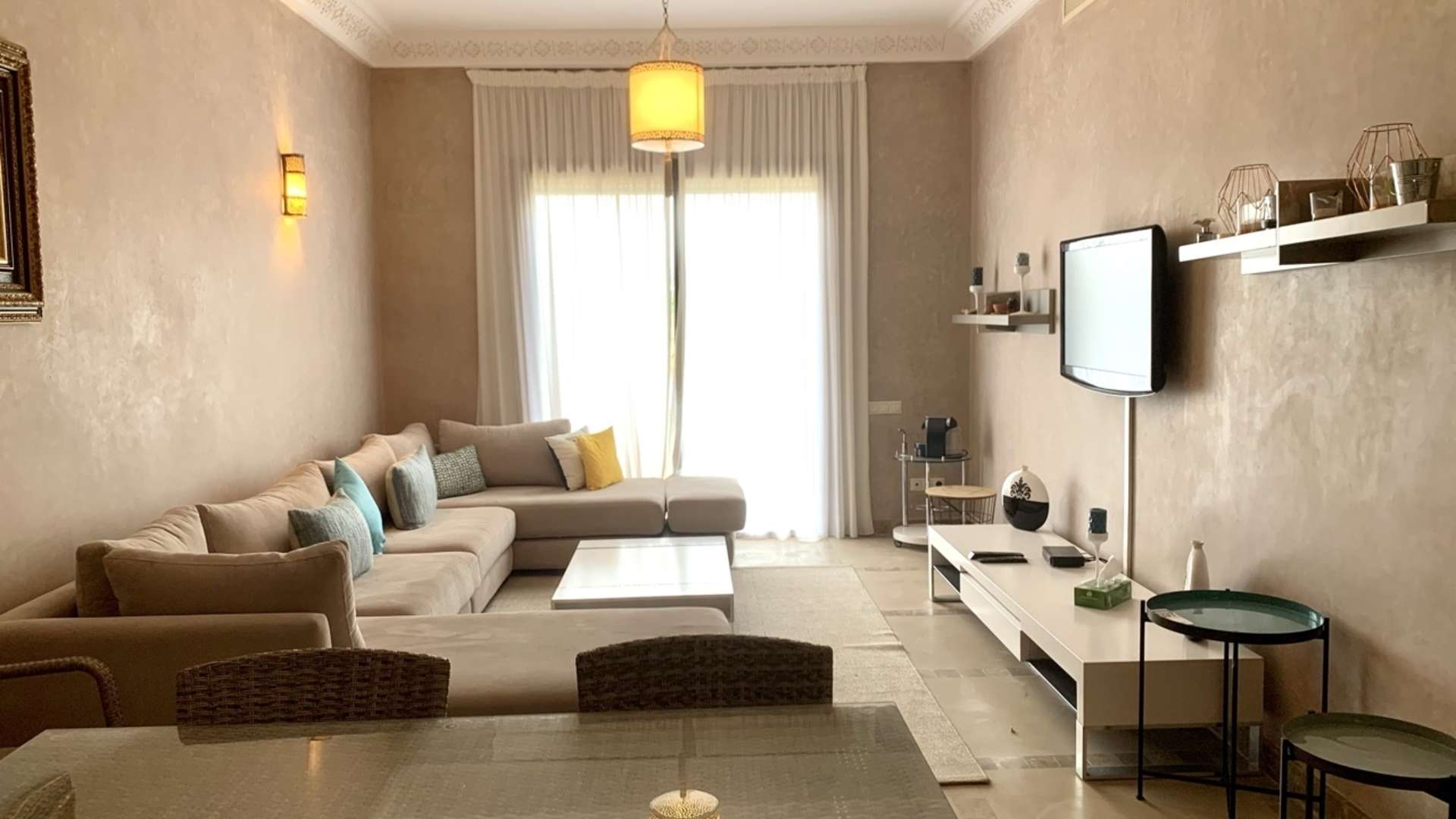 Location longue durée ,Appartement,Appartement 2ch salon en rez de jardin dans un golf à Marrakech ,Marrakech,Route de l'Ourika