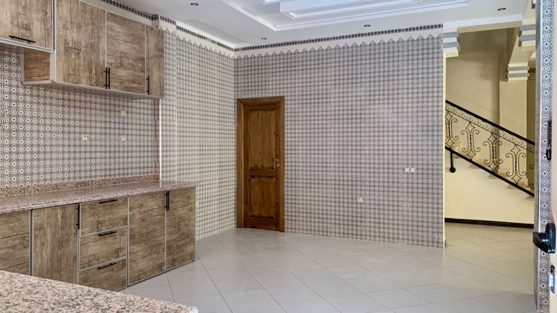 Location longue durée ,Villa,Villa Vide de 6 chambres avec sous-sol et sans piscine à Targa 5 min. de Carrefour Targa,Marrakech,Targa