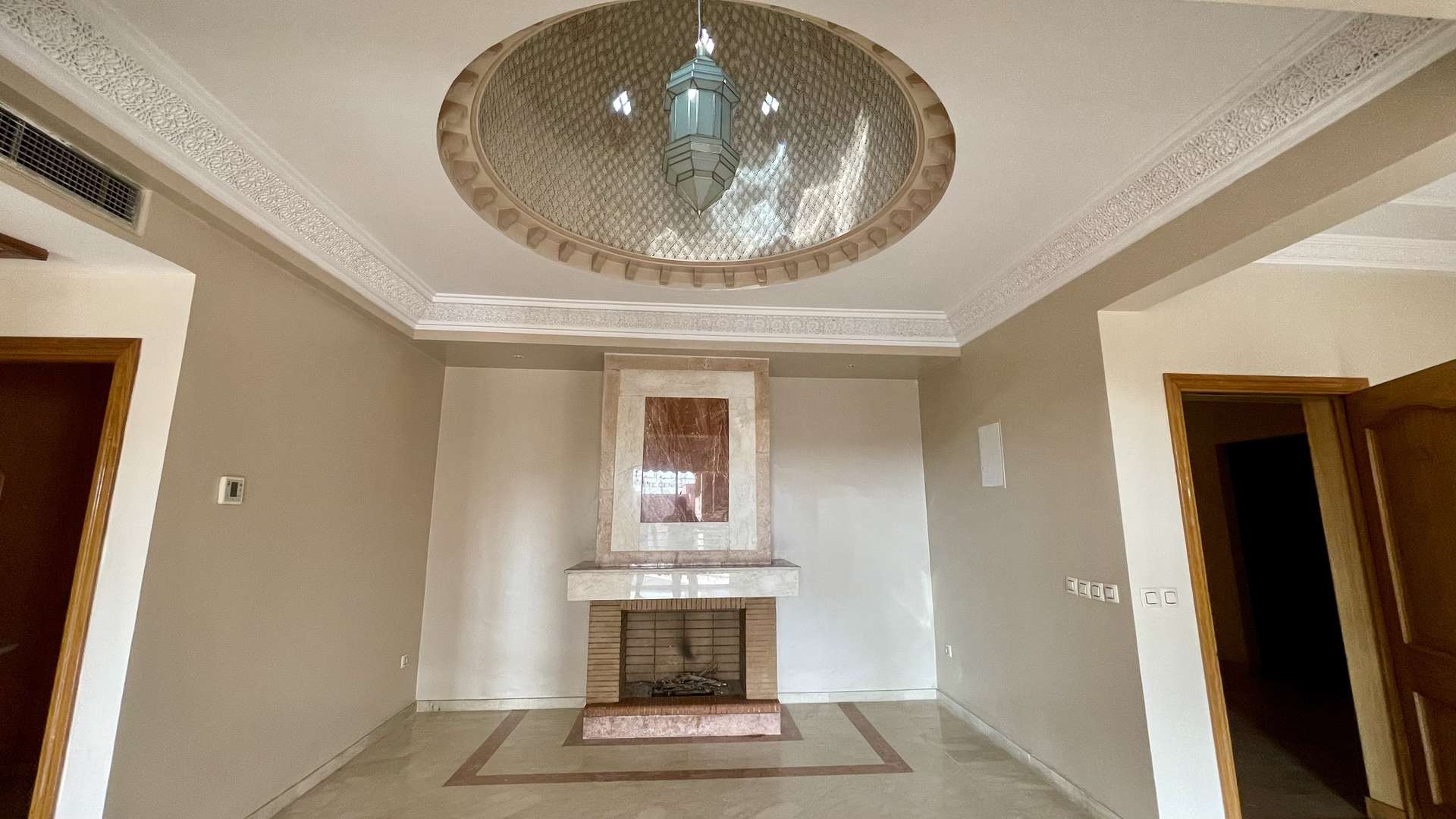 Location longue durée ,Appartement,AFFAIRE DU MOIS: APPARTEMENT 3CH DOUBLE SALON 210M2 TERRASSE CENTRE GUÉLIZ MARRAKECH,Marrakech,Guéliz