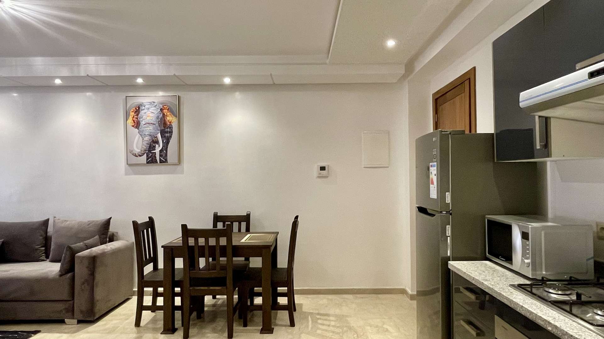 Location longue durée ,Appartement,Studio NEUF 1chambre Salon bien meublé et équipé. Résidence avec piscine Guéliz Marrakech,Marrakech,Guéliz