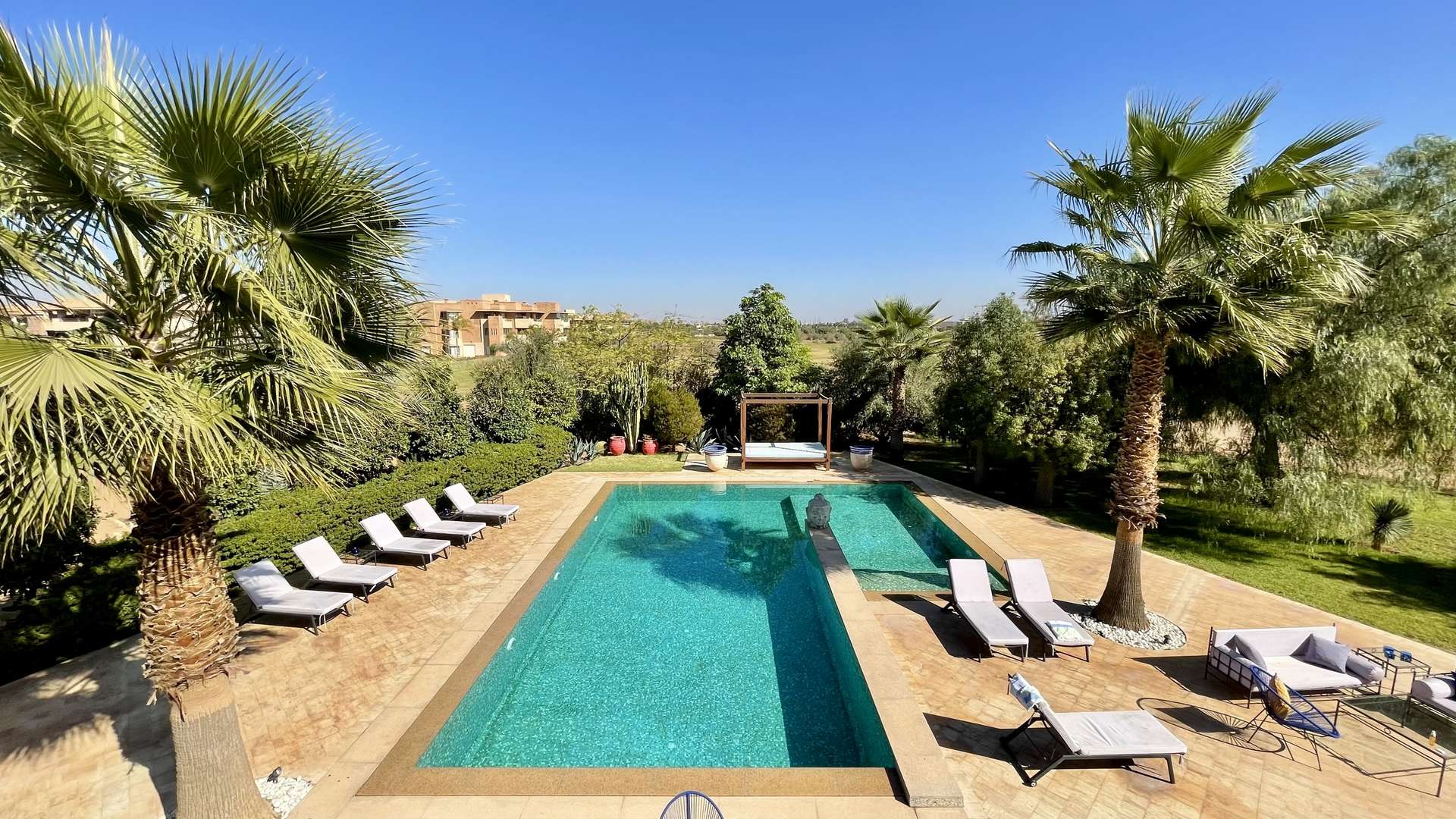 Location de vacances,Villa,Villa front de Golf avenue Mohamed VI Marrakech: Villa de luxe bien décorée et aménagée 4 suites avec services,Marrakech,Golf Prestigia