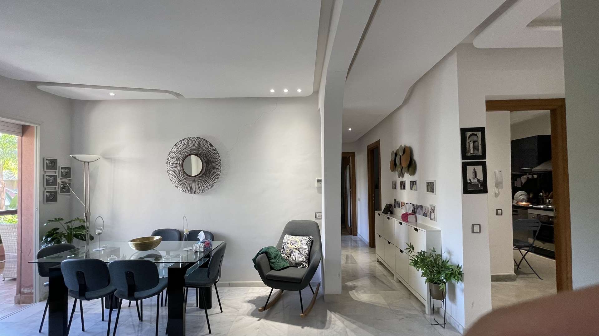 Location longue durée ,Appartement,Avenue Mohamed VI Résidence sécurisée avec piscine: Appartement RDC avec Terrasse 2ch 2sdb,Marrakech,Av. Mohamed VI