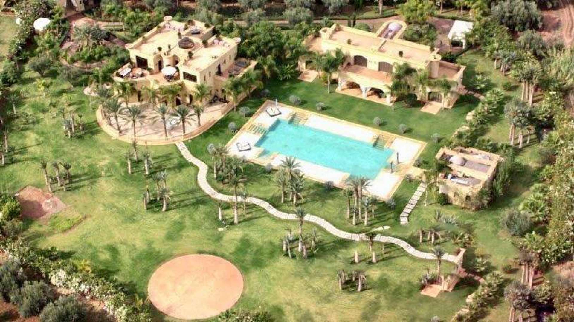 Vente,Villa,Somptueuse propriété privée de luxe à vendre à 30 min. du centre de Marrakech,Marrakech,Route de Fès