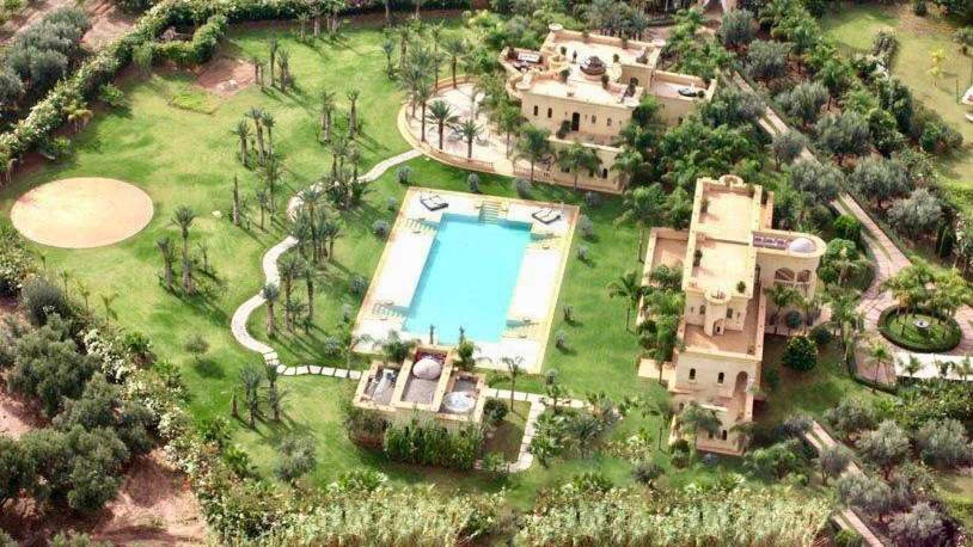 Vente,Villa,Somptueuse propriété privée de luxe à vendre à 30 min. du centre de Marrakech,Marrakech,Route de Fès