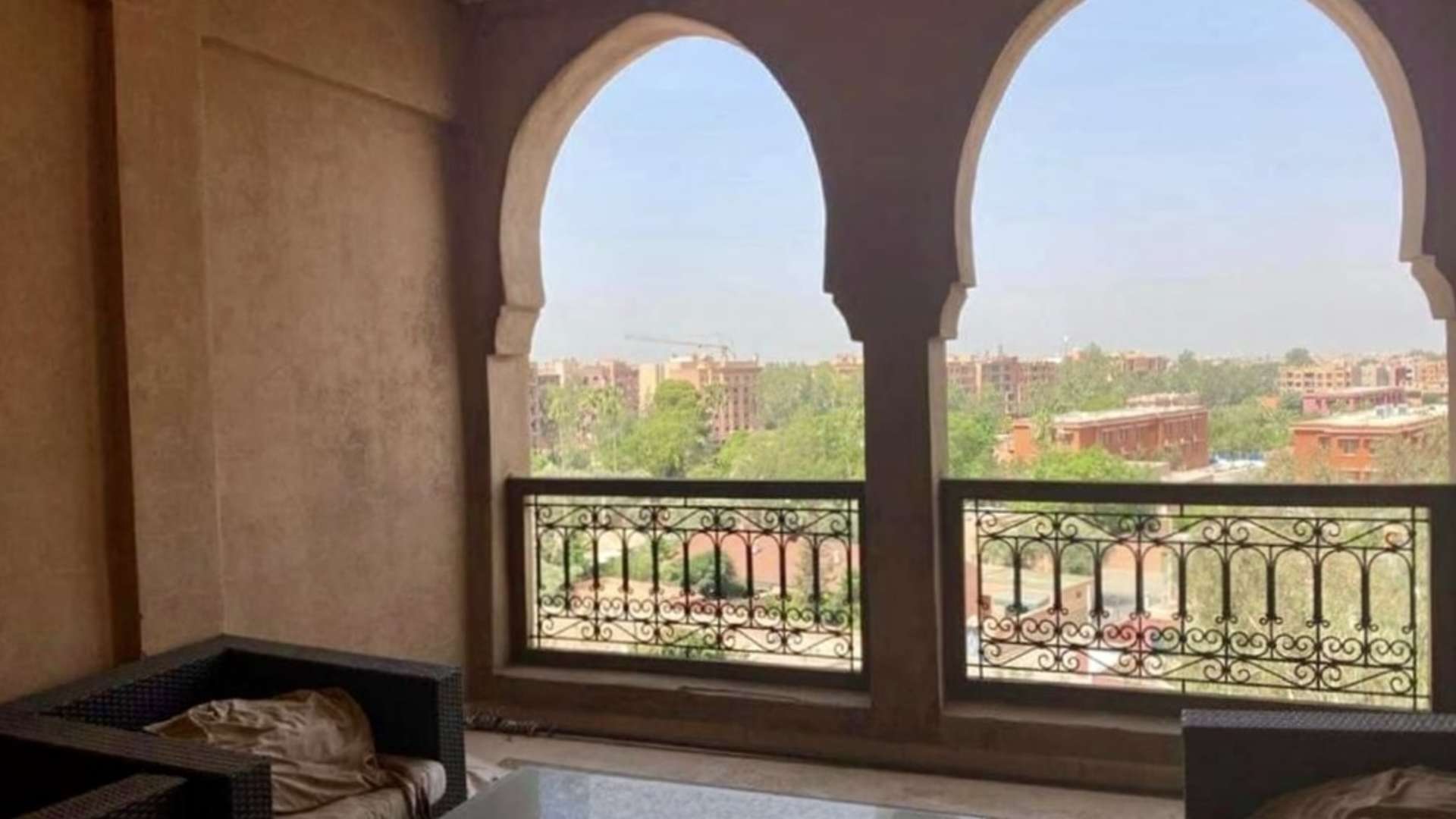 Location longue durée ,Appartement,Appartement à la location longue durée vide avec vue dégagée au dernier étage avec une jolie terrasse,Marrakech,Camp Al Ghoul