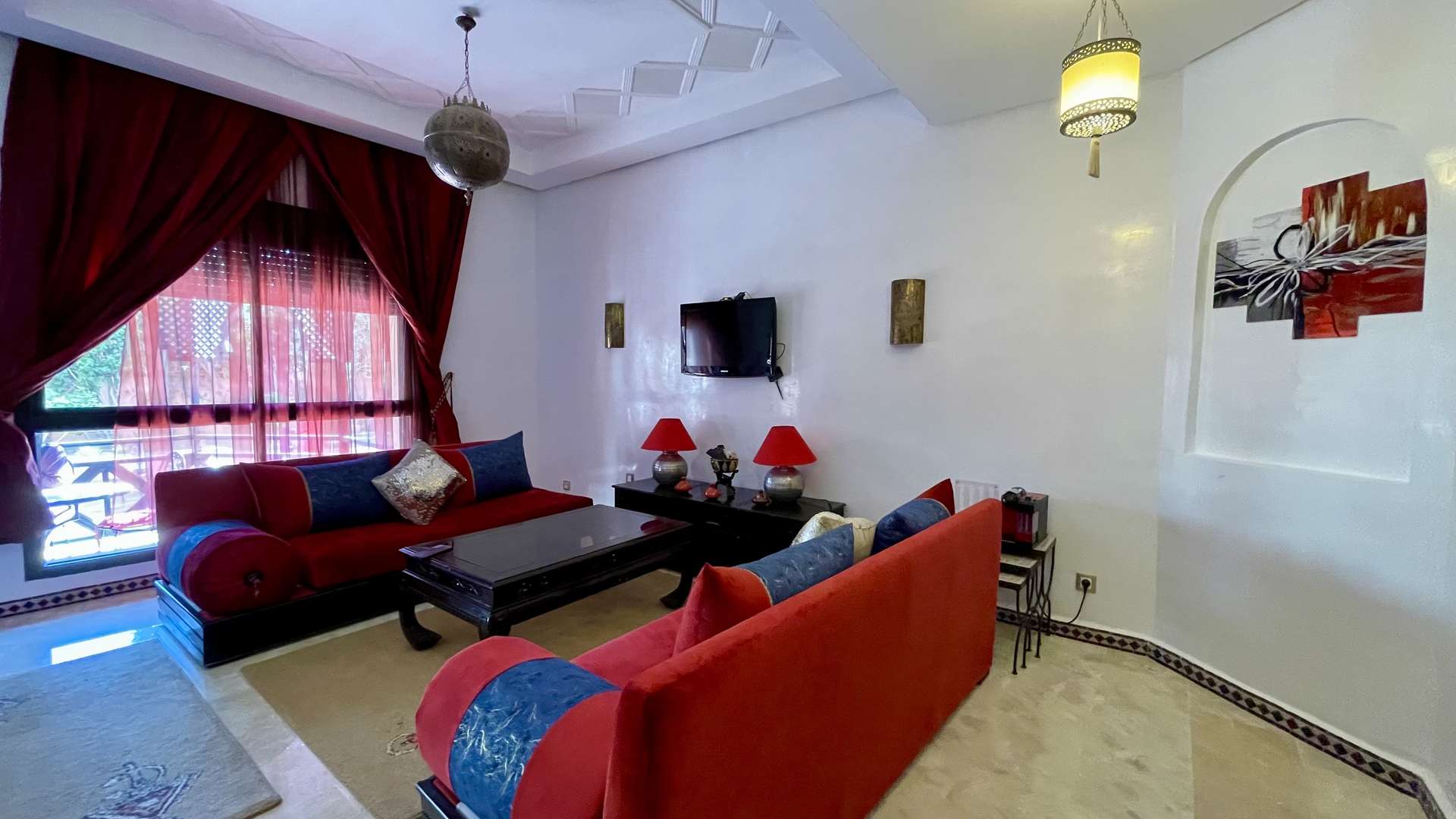 Location longue durée ,Appartement,Sublime Appartement rénové d'1 chambre salon avec terrasse Résidence avec piscine ,Marrakech,Belbekkar